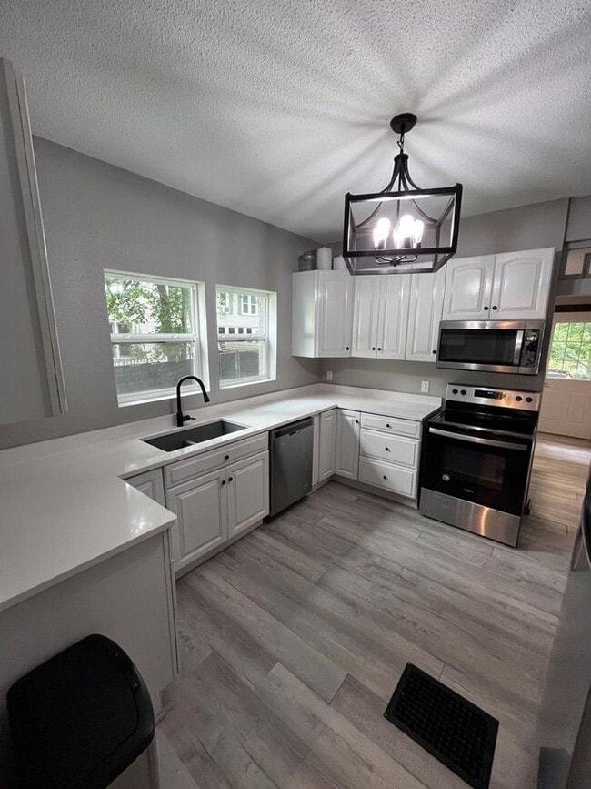 Building Photo - 4B/2B Home in Webster City $1,695.00