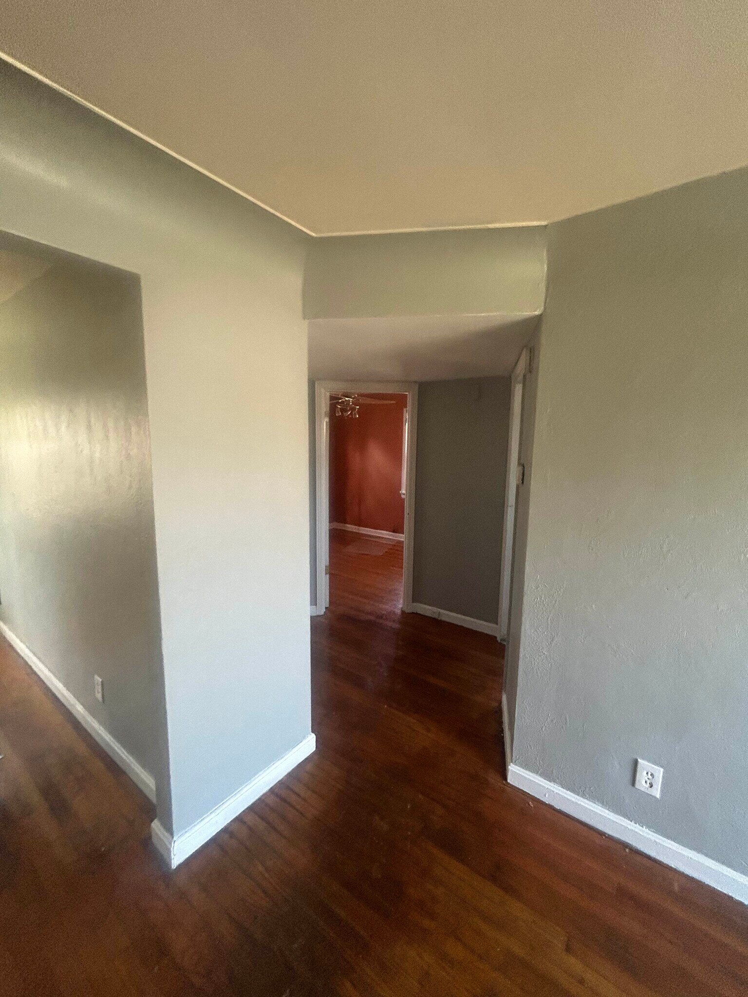 Building Photo - 1801 Engelholm Ave