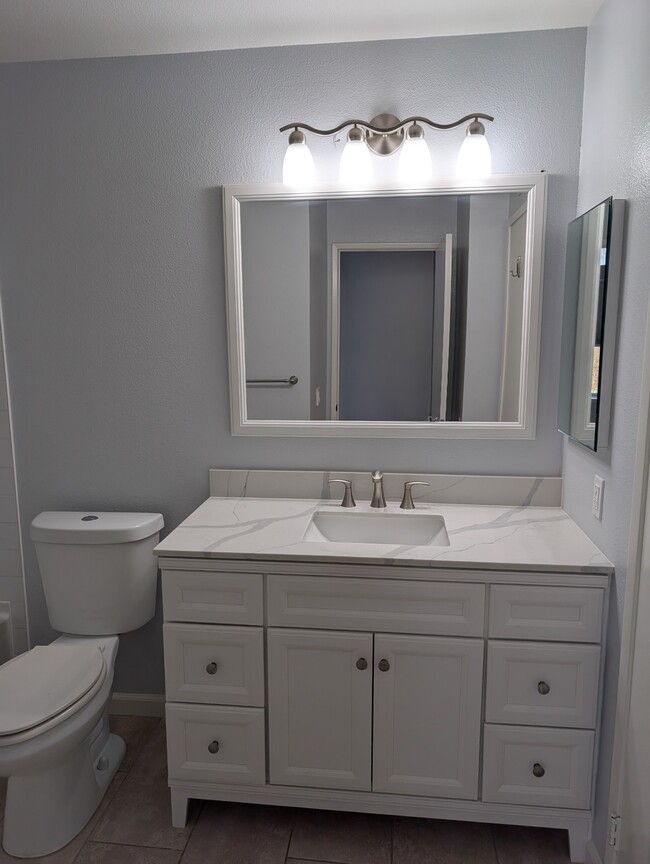 Building Photo - 24003 Arroyo Park Dr