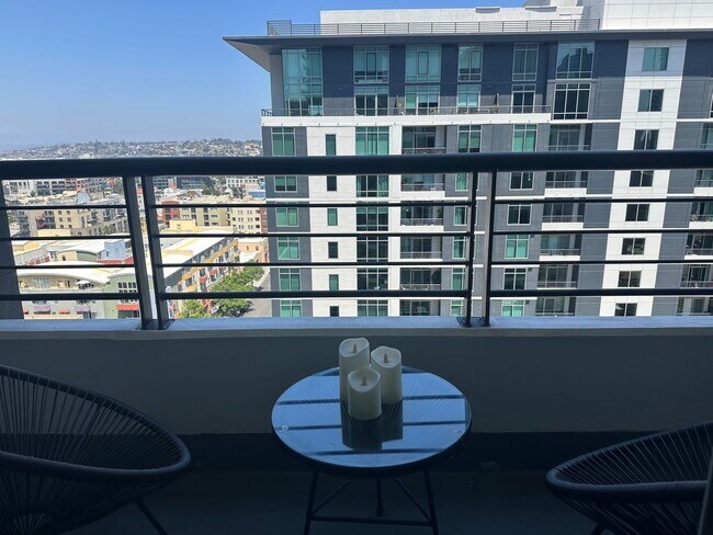 Primary Photo - 1 Bedroom on the 16th Floor at Acqua Vista...