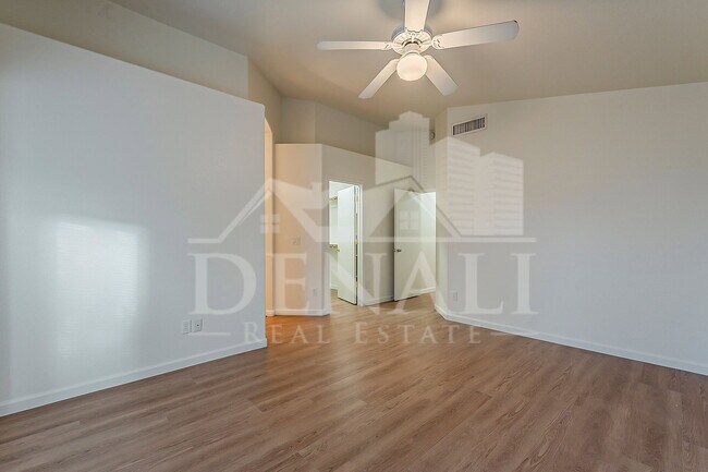 Building Photo - 3980 E Pinon Ct