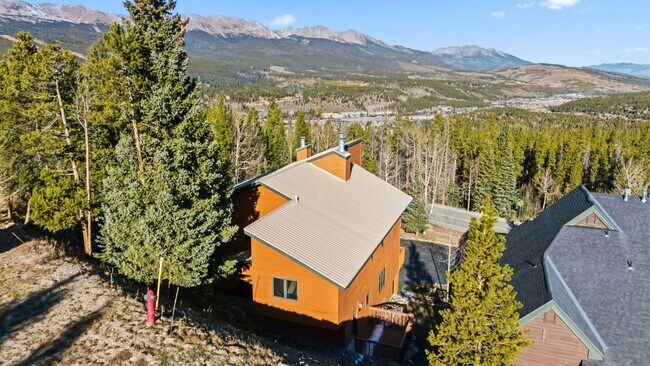 Building Photo - Breck 3-bedroom home with views! 12 month lease!