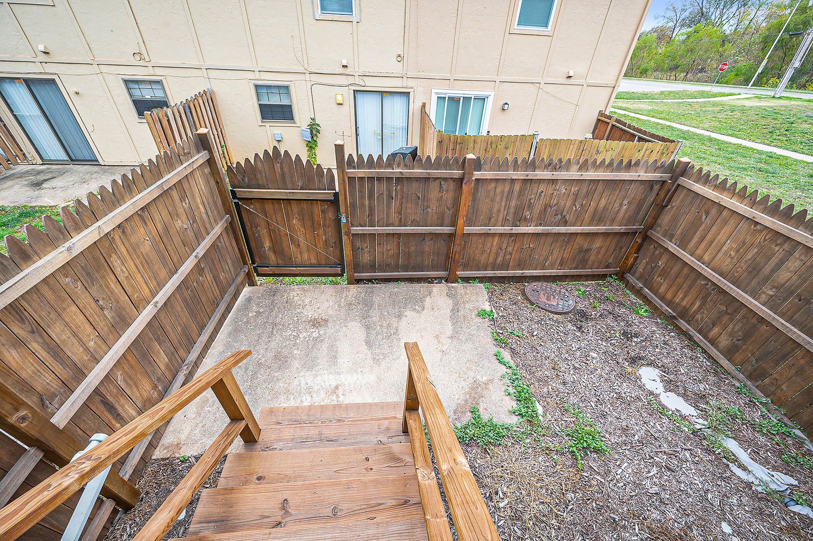 Building Photo - 7401 Longview Rd