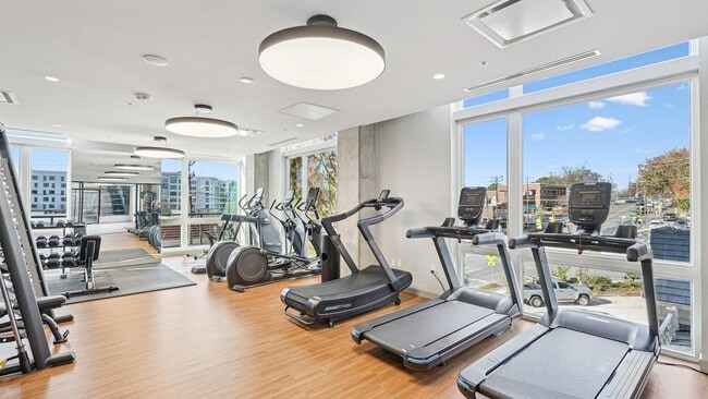 Building Photo - 620 Foster St