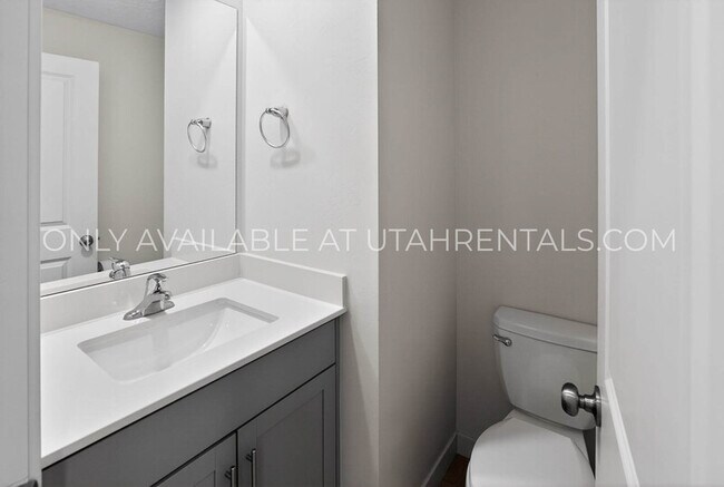 Building Photo - 626 W 1330 S