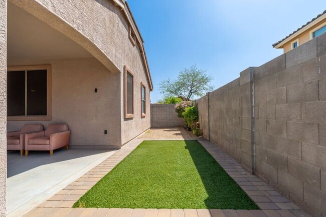 Building Photo - Welcome Home! This stunning 4 bedroom, 3 b...