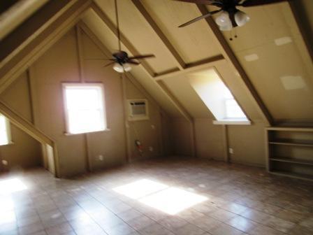 Building Photo - 106 N Harvard Ave