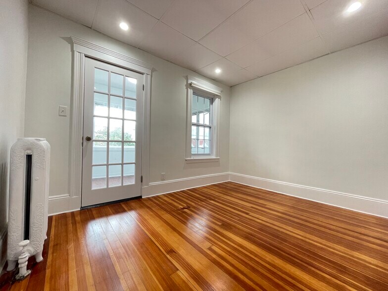 Office - 58 Bickford Ave