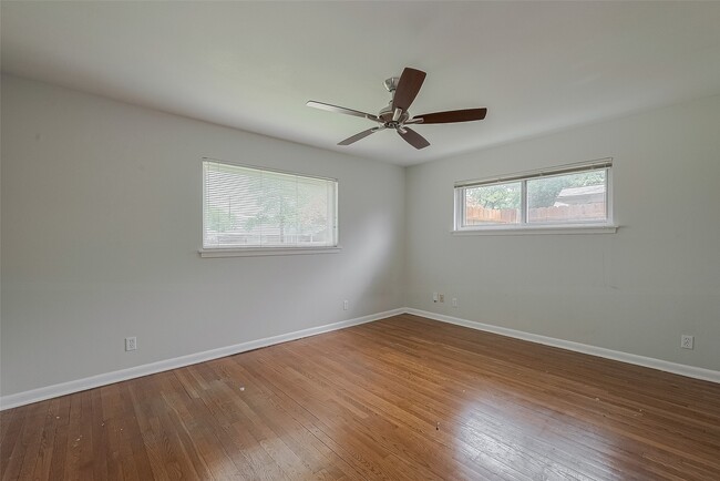 Building Photo - 4115 Mischire Dr