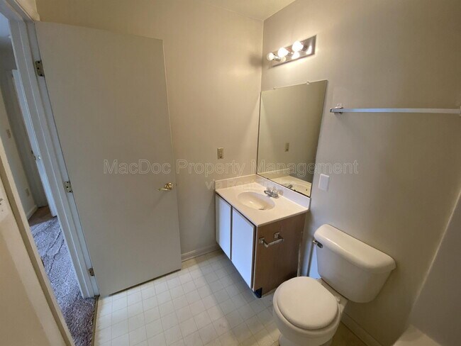 Building Photo - 76 Red Maple Ct