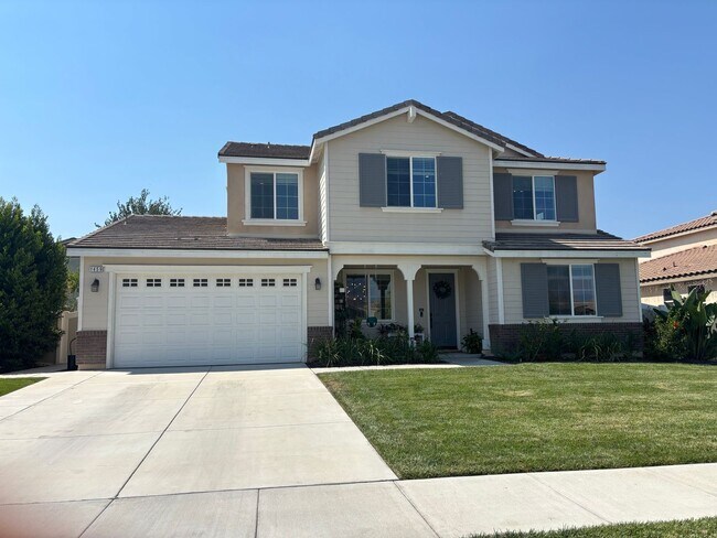 Primary Photo - Beautiful 4- Bedroom Home
