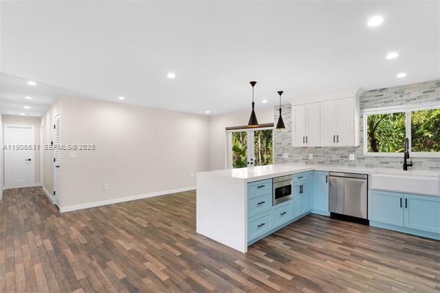 Building Photo - 6701 SW 49th Ter