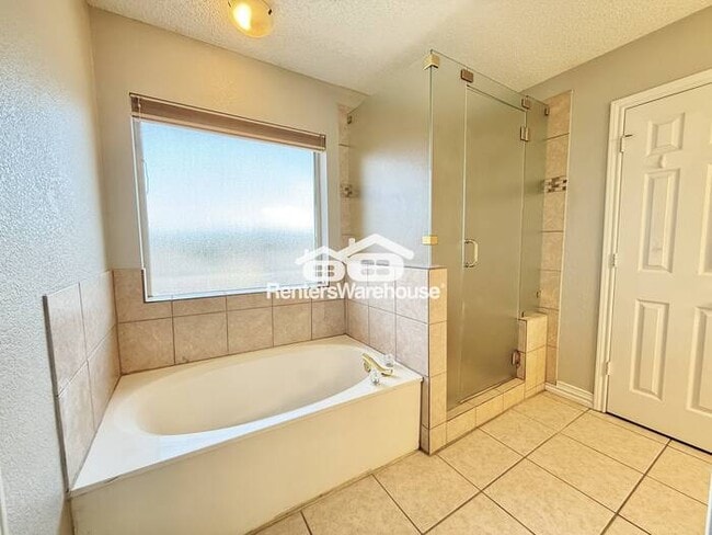Building Photo - Beautiful Two-Story Home with Space, Comfo...