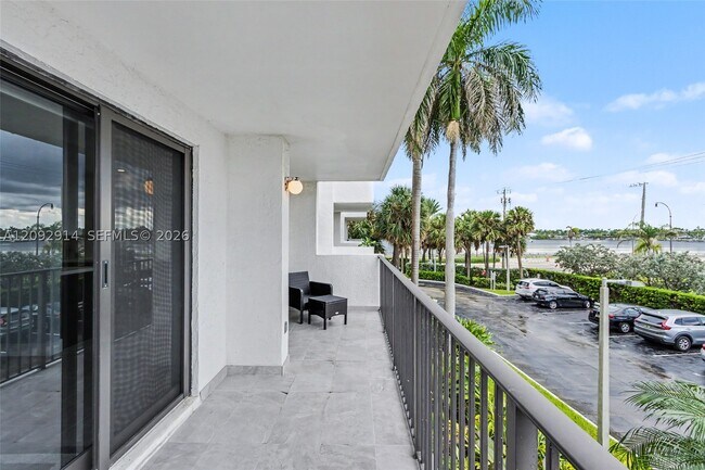 Building Photo - 1201 S Ocean Dr