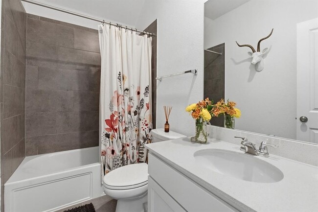 Building Photo - 209 Zamora Xing