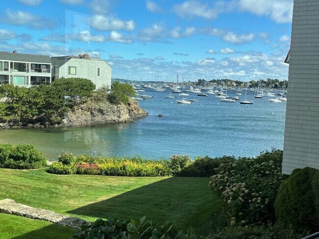 Building Photo - 35 Wharf Path