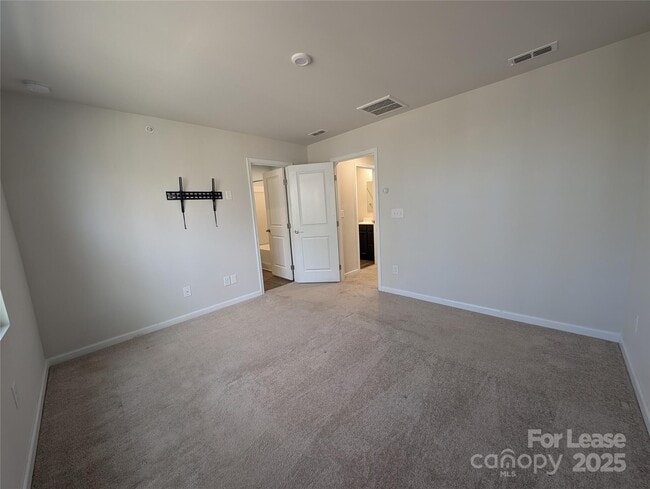 Building Photo - 5020 Winding Jordan Ln