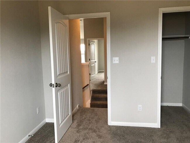 Building Photo - 801 Melda St