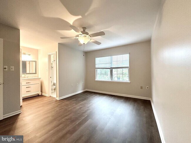 Building Photo - 5700 Medallion Ct