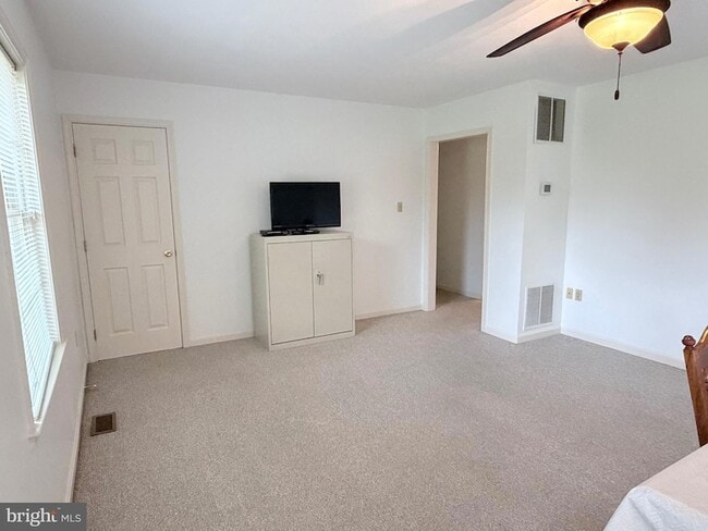 Building Photo - 78 Brook Creek Rd