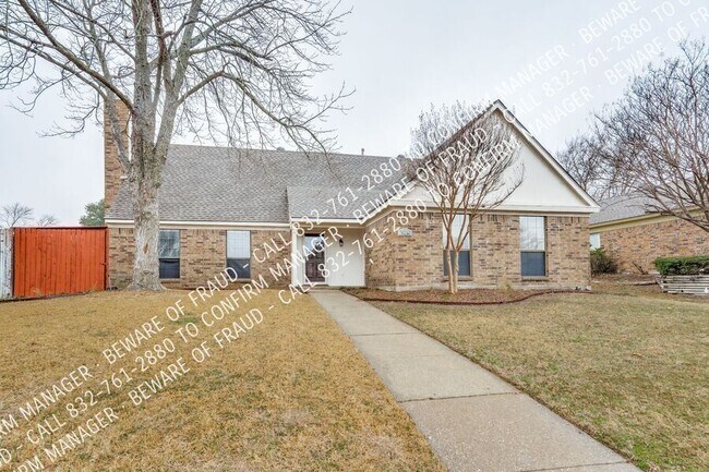 Building Photo - 3924 Coronado Dr