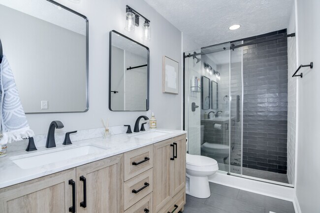 Building Photo - 219 Jasper Rd