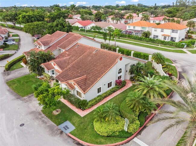 Building Photo - 7464 Pinewalk Dr S