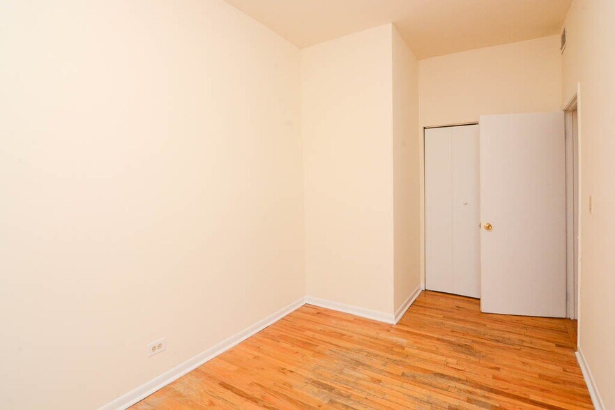 Building Photo - 2319 N Kedzie Blvd