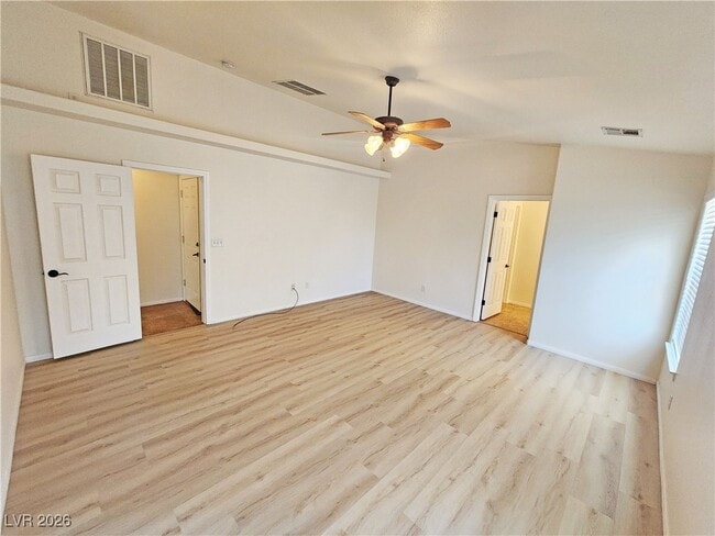 Building Photo - 3120 E Easy St