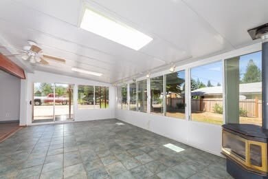 Building Photo - 40324 Lynn Rd