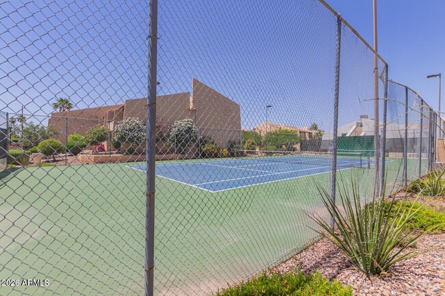 Building Photo - 8055 E Thomas Rd