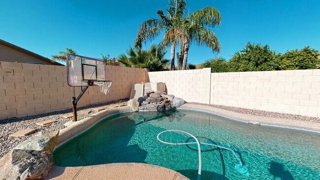 Building Photo - REMODELED single level home with 3 car gar...
