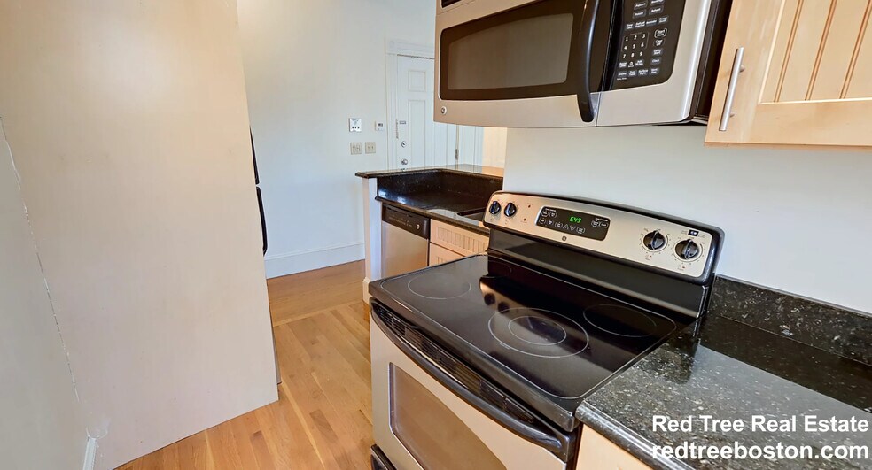 Unit 6 - 197 Commonwealth Ave