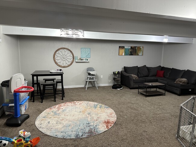 Building Photo - 11916 Barrett St