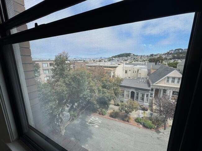 Building Photo - 251 Parnassus Ave