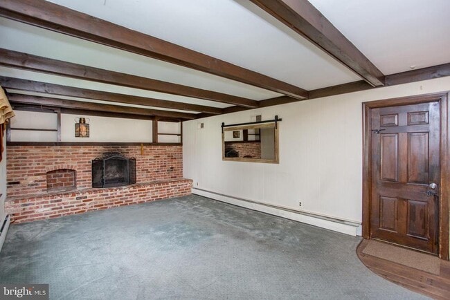 Building Photo - 415 New Rd