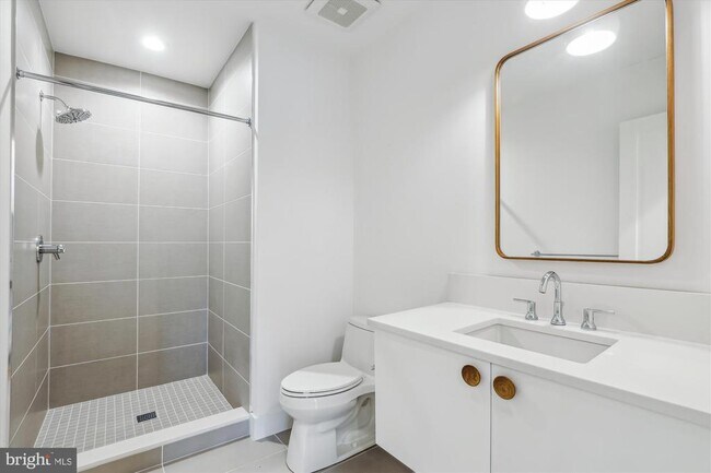 Building Photo - 1844 3rd St NW