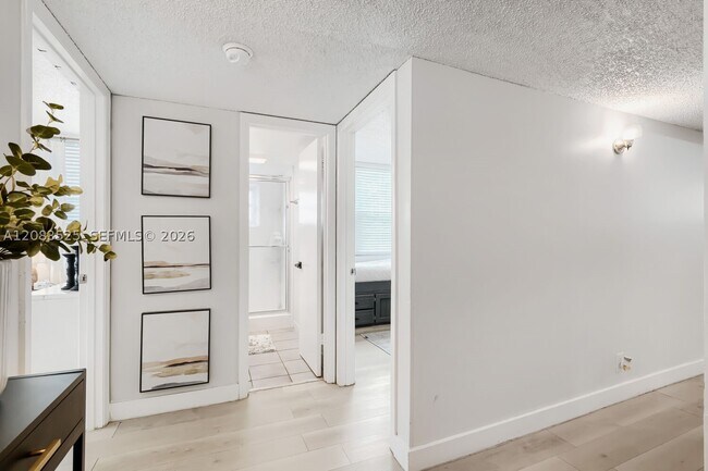 Building Photo - 9311 Orange Grove Dr