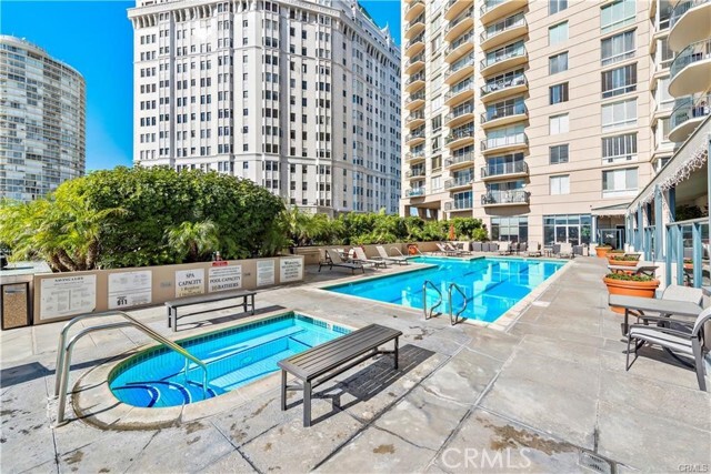 Building Photo - 850 E Ocean Blvd