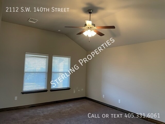 Building Photo - 2112 SW 140th St