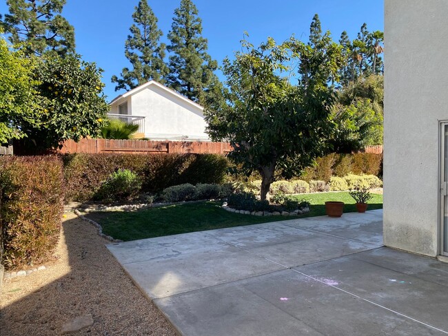 Building Photo - Beautiful 4 Bedroom + Loft Tustin Home