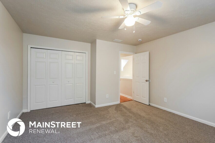 Building Photo - 8007 Apple Valley Dr