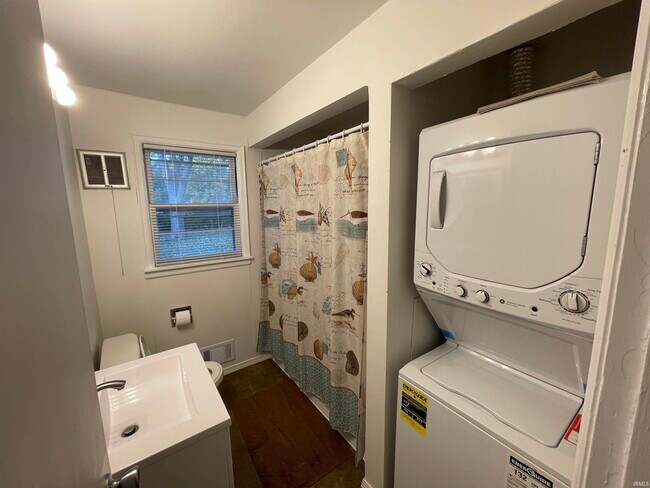 Building Photo - 3759 St Joe Center Rd