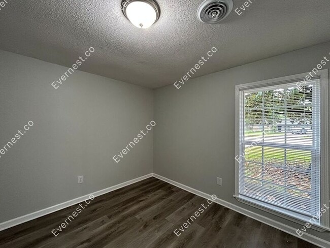 Building Photo - 958 Mecklenburg Cove