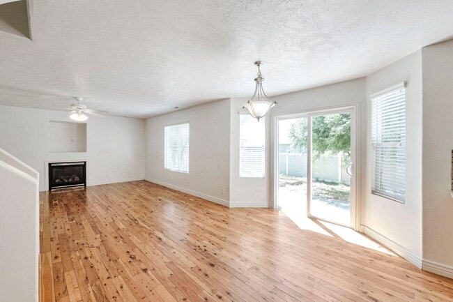 Building Photo - 503 N 850 W
