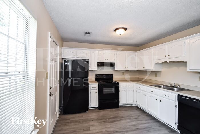 Building Photo - 4287 Elysian Dr