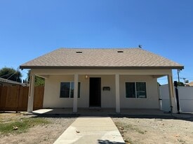 Building Photo - 3039 8th St