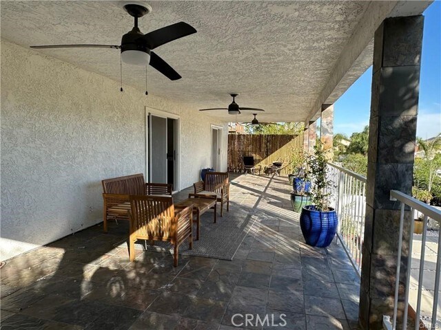 Building Photo - 22867 Cove View St