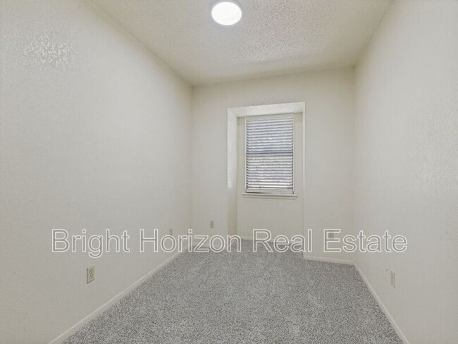 Building Photo - 1408 Arvel Cir