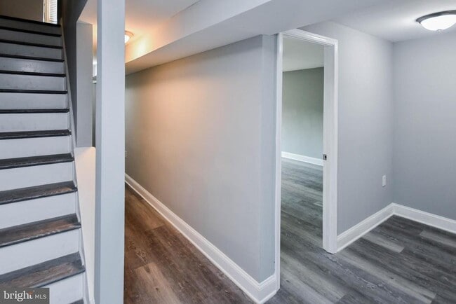 Building Photo - 12330 Chesterton Dr